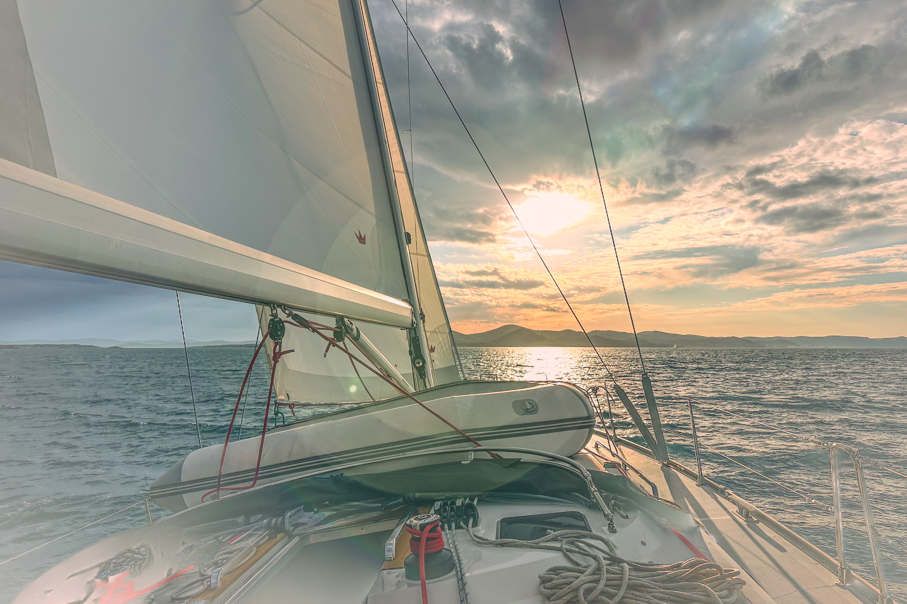 Light-wind sailing with Avior
