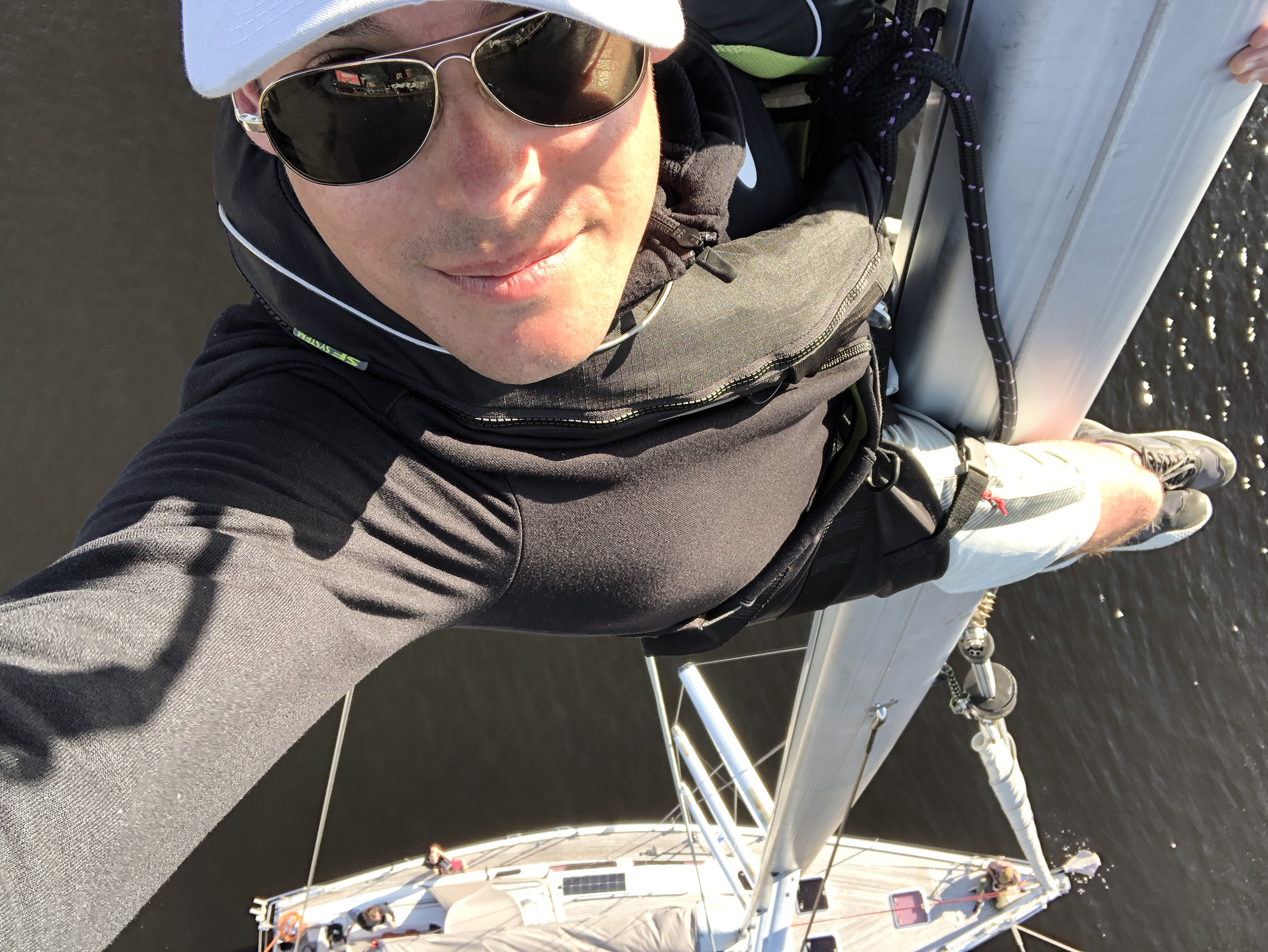 Markus auf Mastspitze