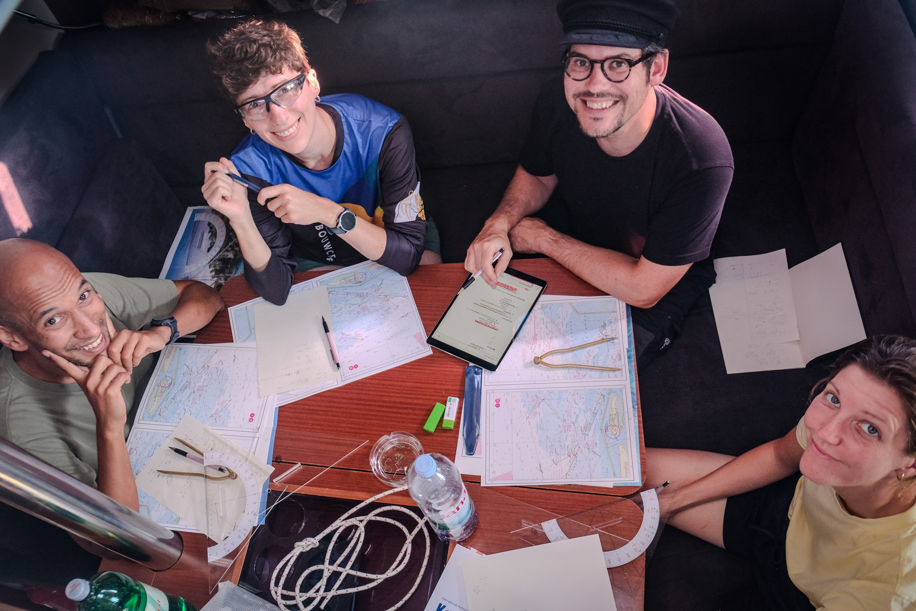 Theorieunterricht an Bord